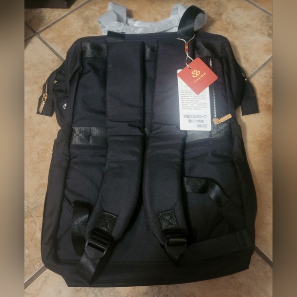 Lovevook 18" Convertible Laptop Travel Backpack w/Accessory Bag - Picture 9 of 10